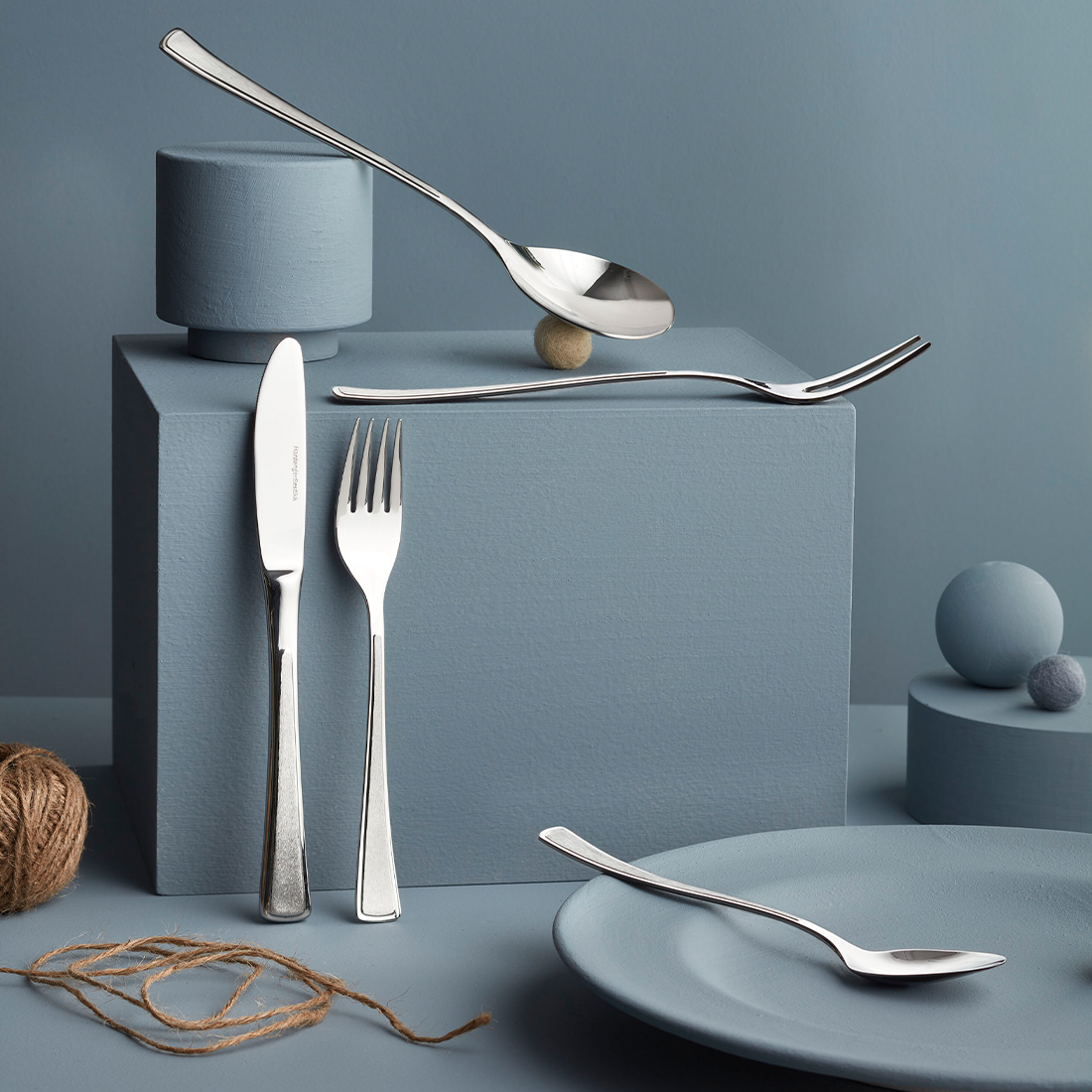 Ramona cutlery set and serving set