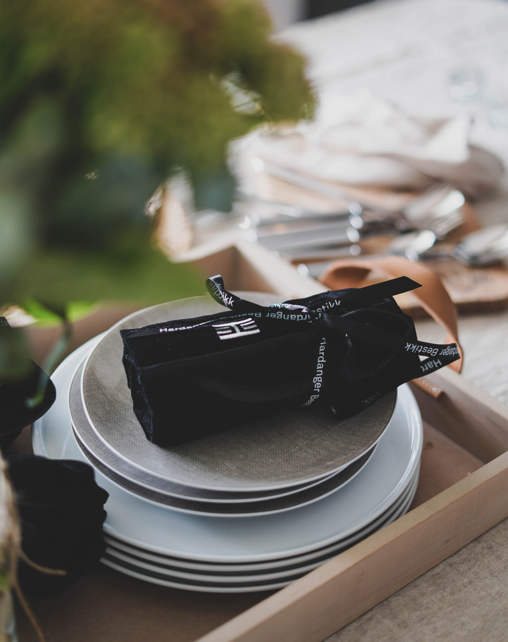 Plates cutlery storage cloth