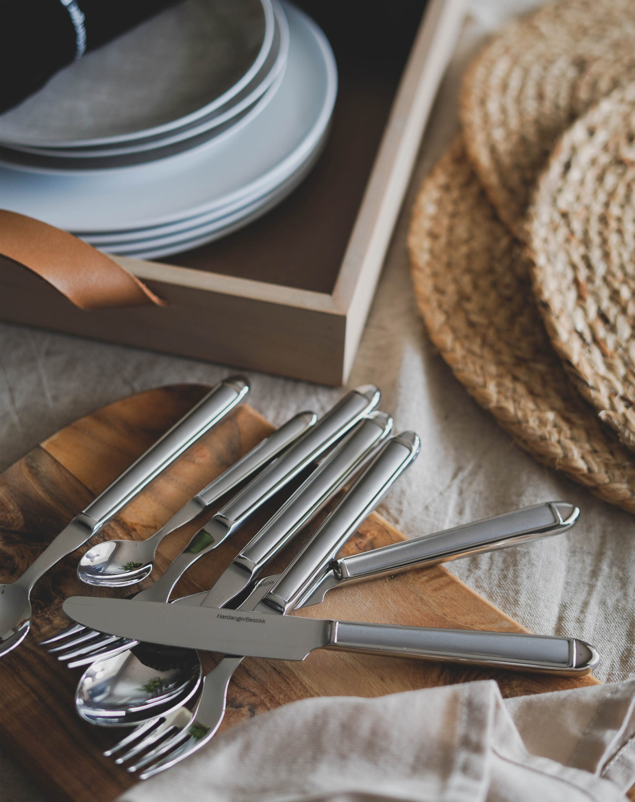 Nora bestikksett bordekking